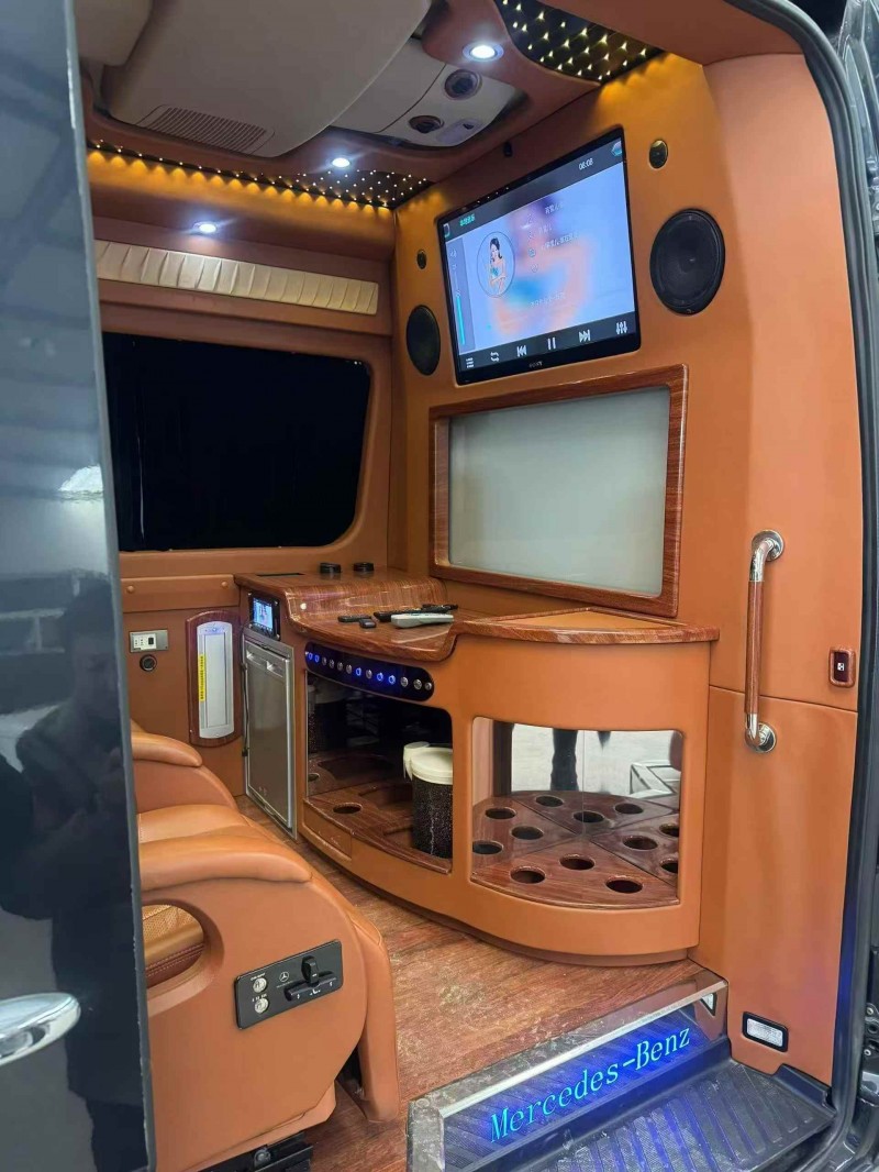 枣庄13年奔驰斯宾特6