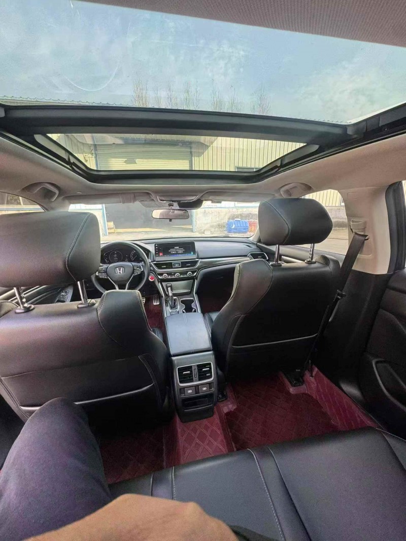 烟台23年本田雅阁4