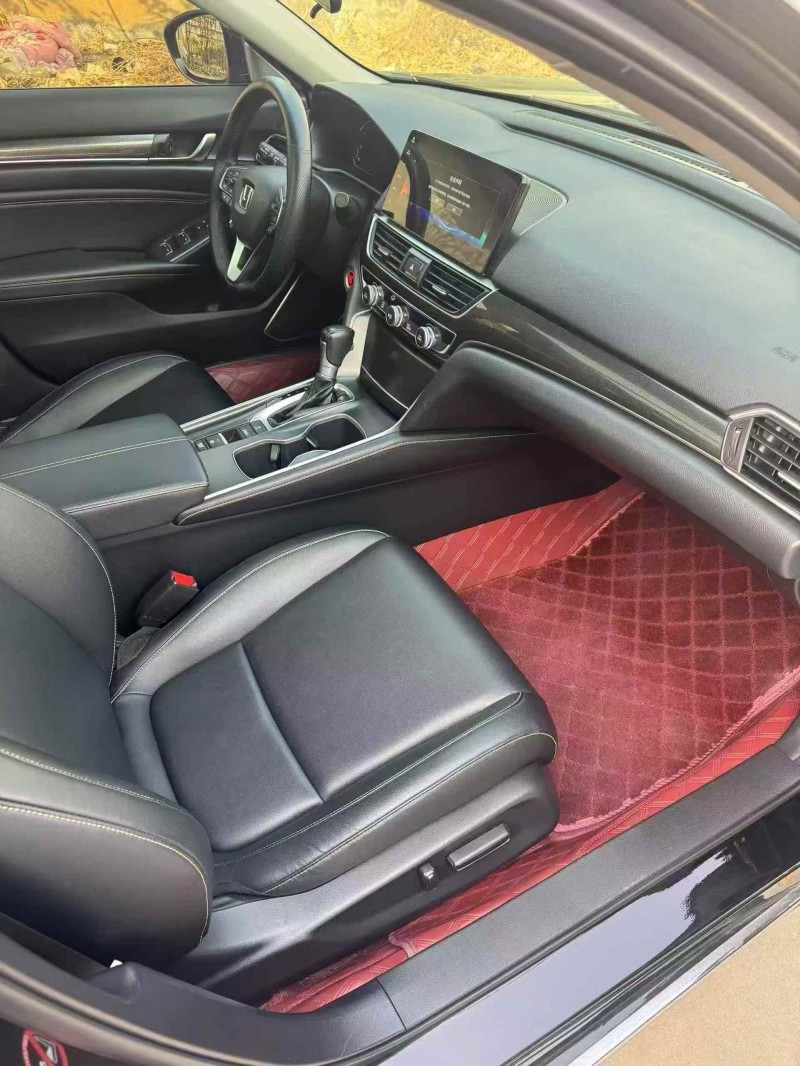 烟台23年本田雅阁5