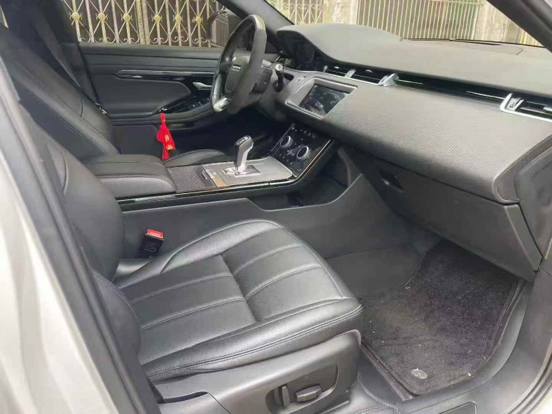 邵阳19年路虎极光4