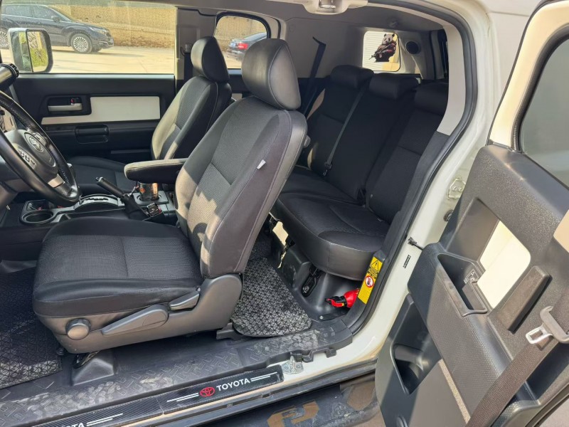 平顶山14年丰田兰德酷路泽5