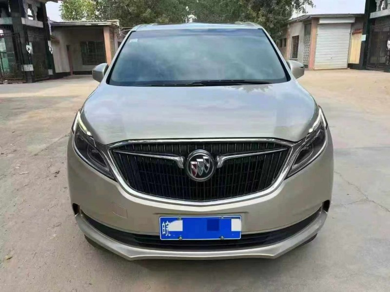 保定17年别克GL81