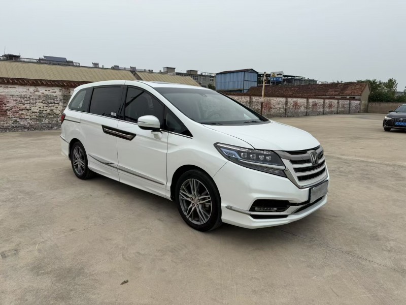 徐州20年本田艾力绅3