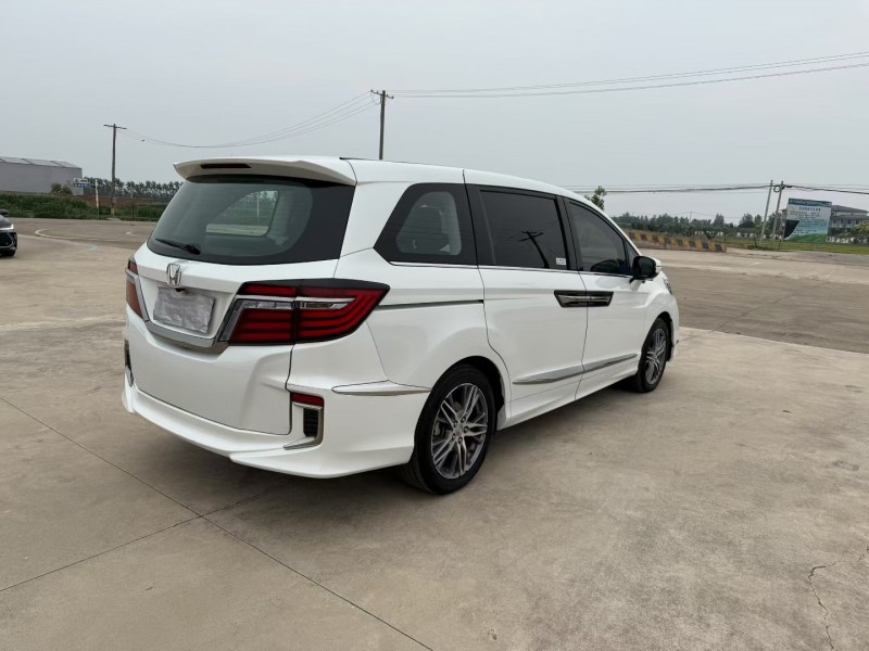 徐州20年本田艾力绅4