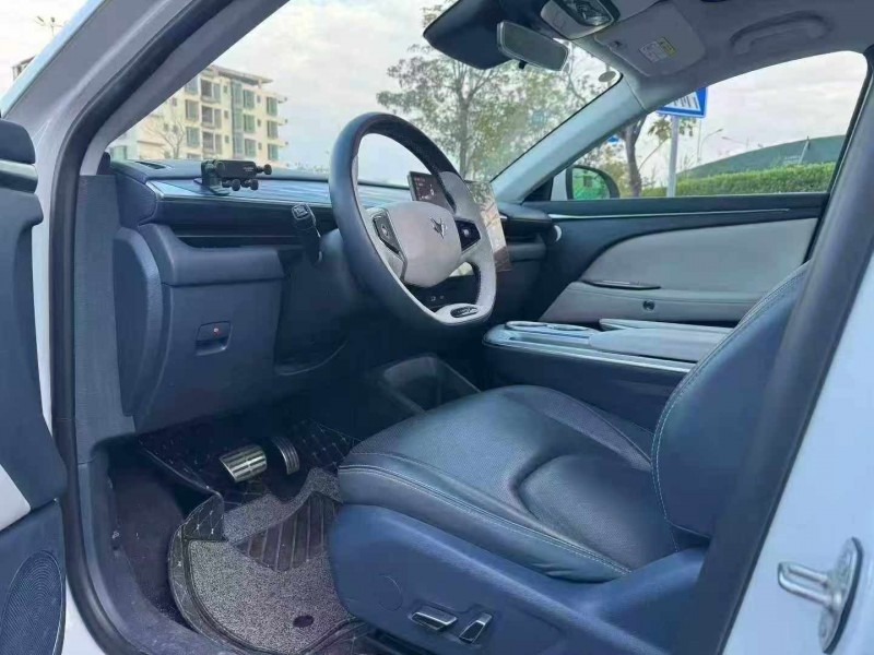 惠州24年极狐汽车阿尔法4