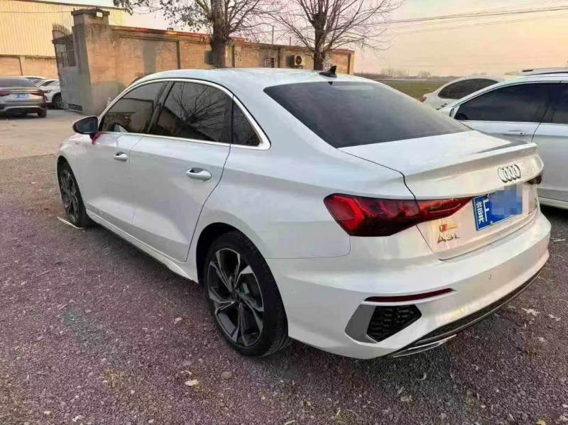 保定23年奥迪A38