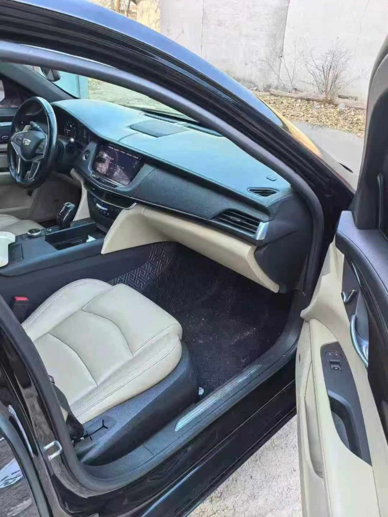 保定19年凯迪拉克CT64