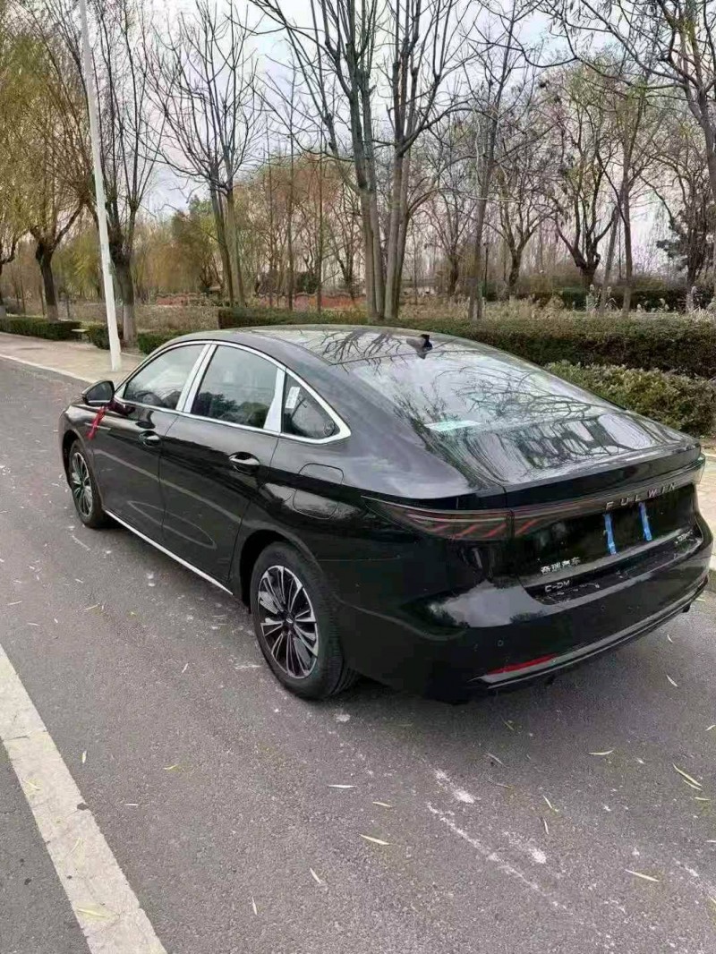 济宁25年奇瑞风云8