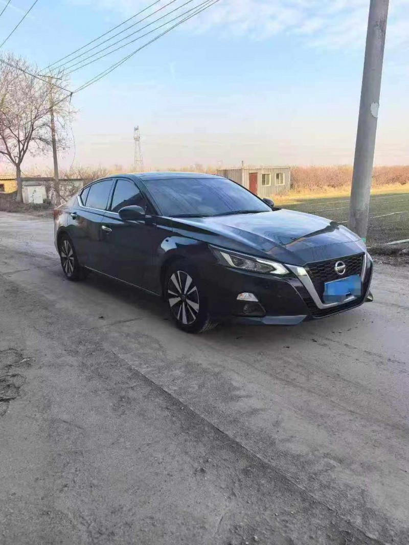 保定23年日产天籁2