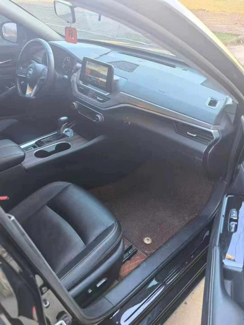 保定23年日产天籁4