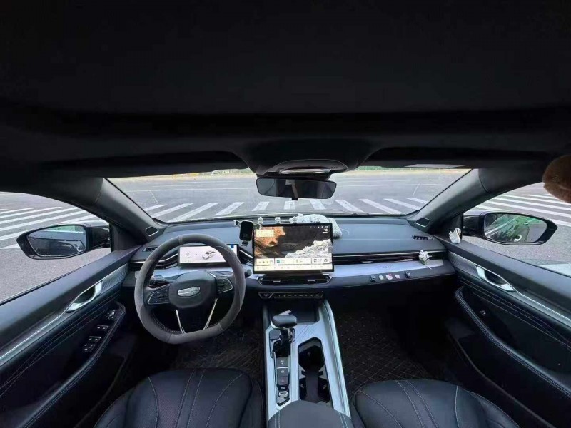 惠州25年吉利星瑞5