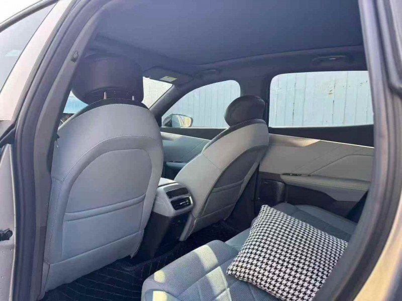 洛阳25年长安汽车深蓝6