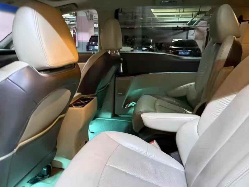 北京11年别克GL85