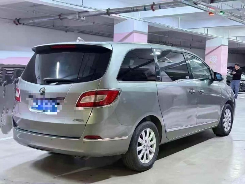 北京11年别克GL86