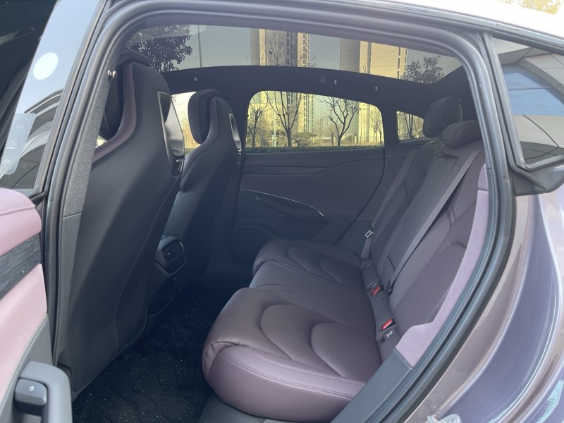 济宁25年小米SU76