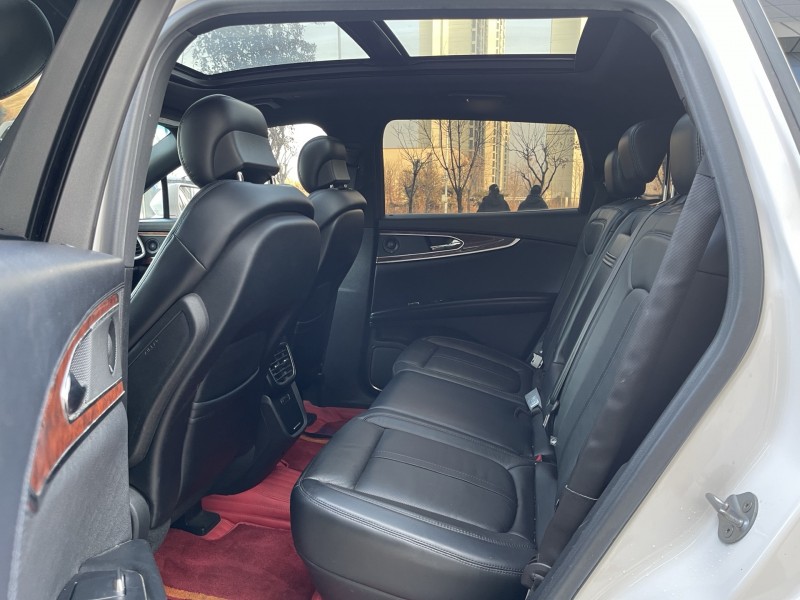 济宁18年林肯MKX6