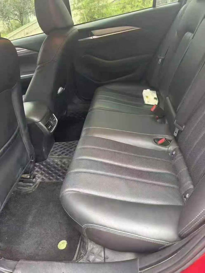 枣庄20年马自达阿特兹8