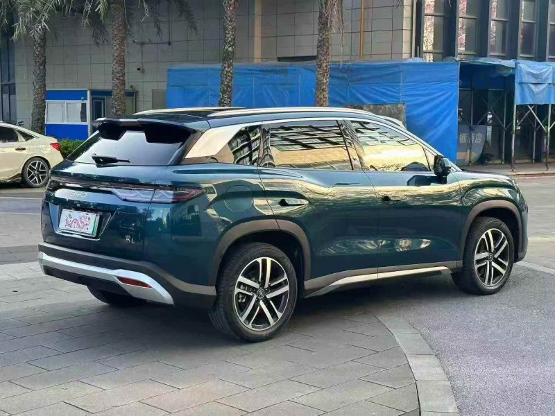 广州25年比亚迪宋7