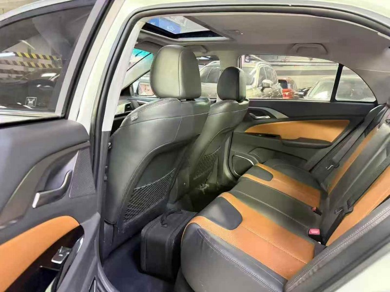 北京16年比亚迪秦6