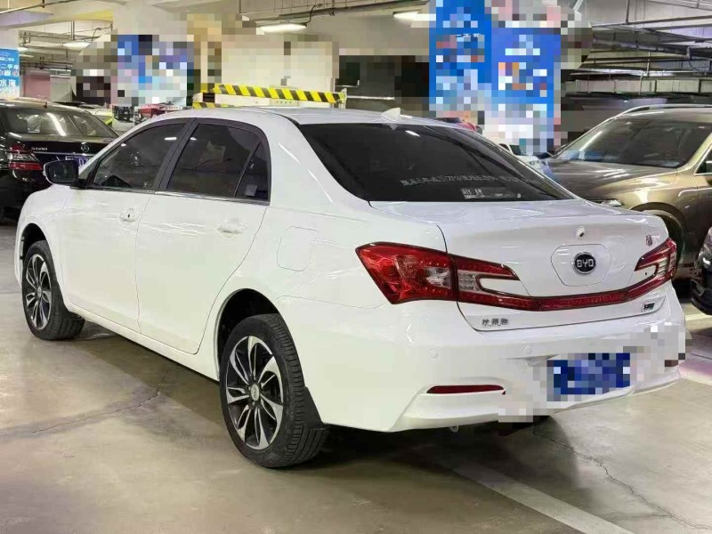 北京16年比亚迪秦7