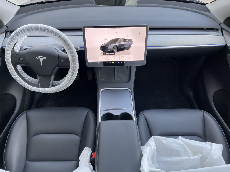 济宁25年特斯拉MODEL Y4