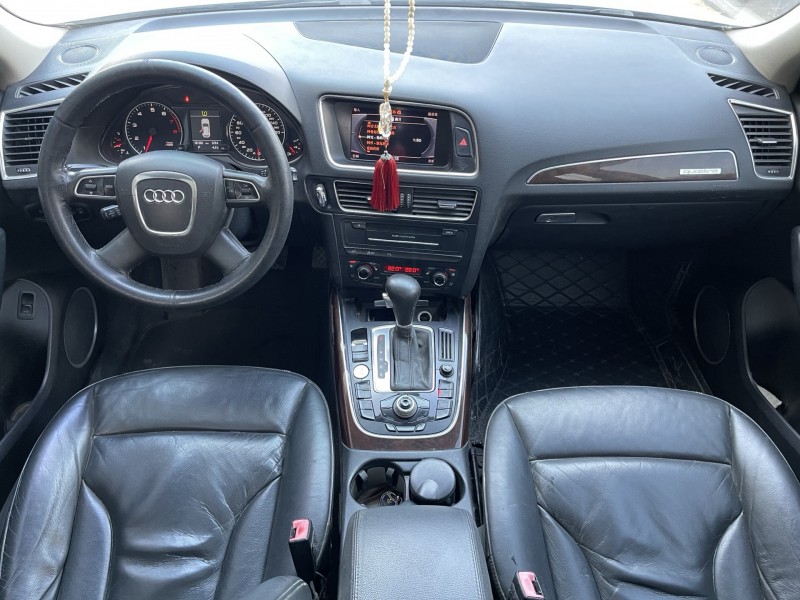 济宁12年奥迪Q54