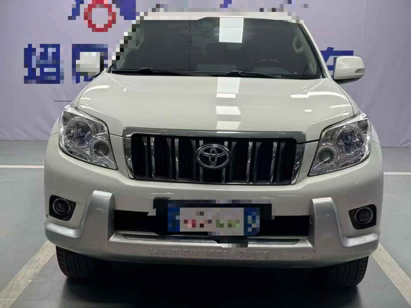 北京13年丰田普拉多1