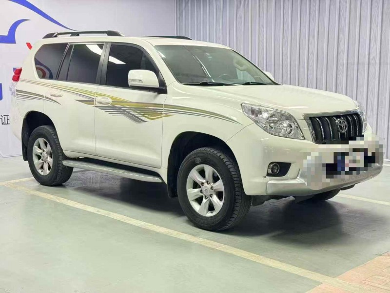 北京13年丰田普拉多2