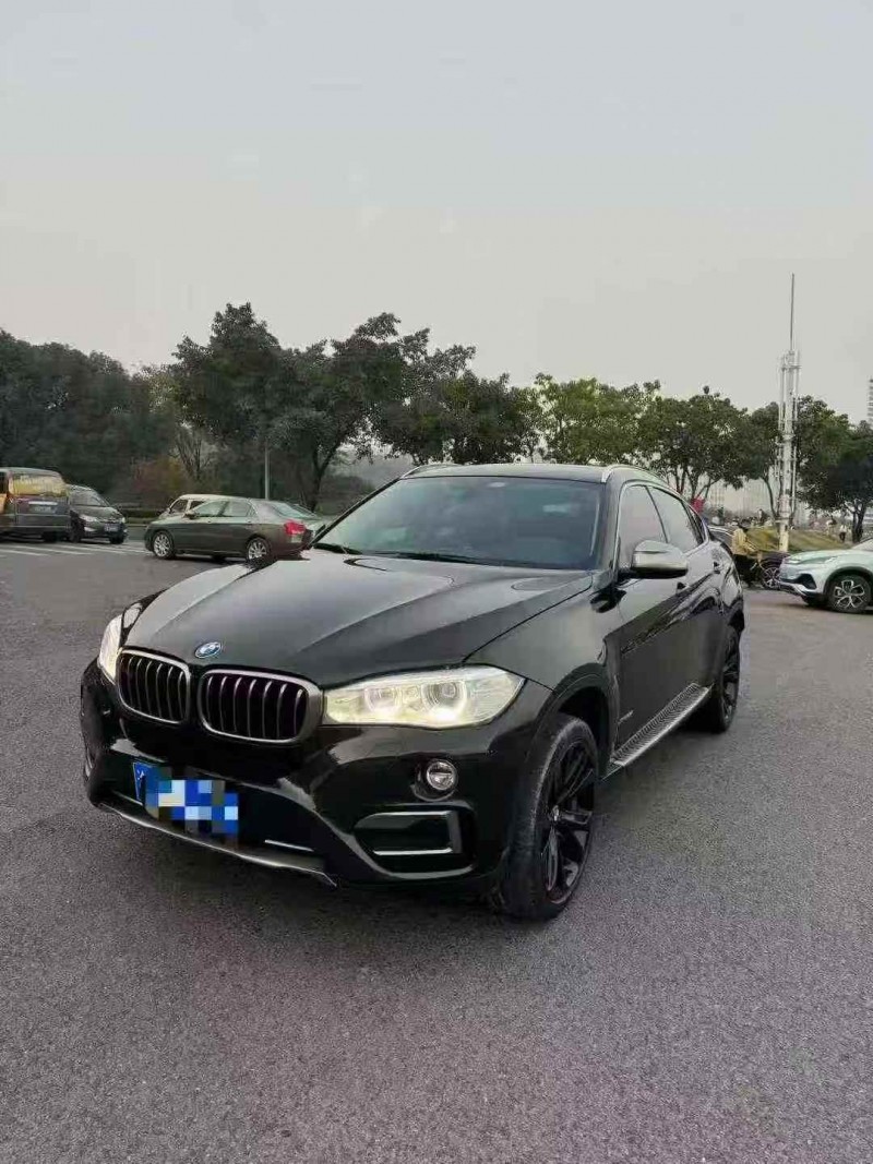 重庆18年宝马X63