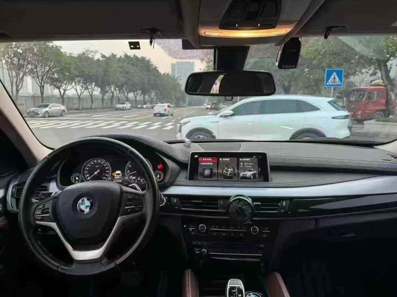 重庆18年宝马X65