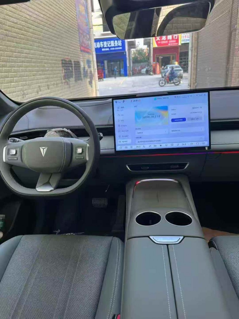 黄石25年长安汽车深蓝6