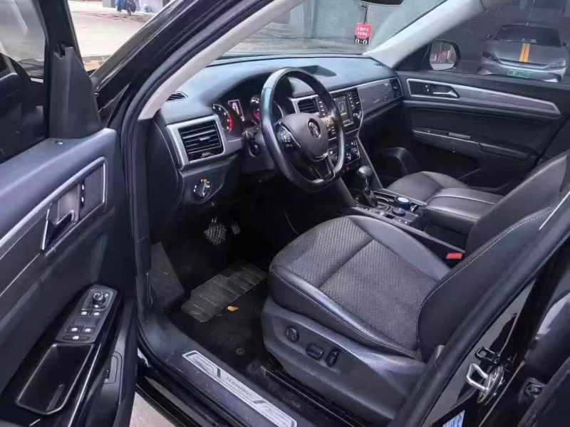 保定19年大众途昂6