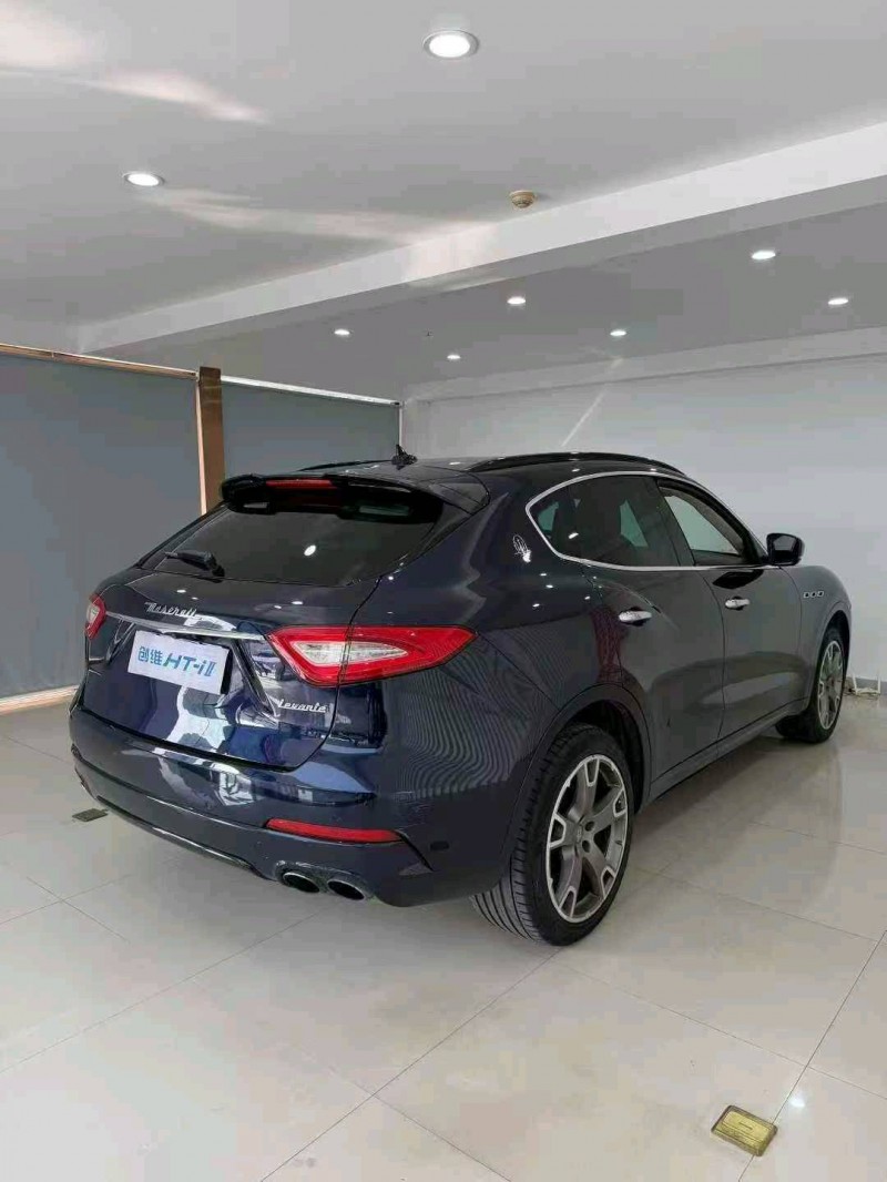 鄂州17年玛莎拉蒂Levante7