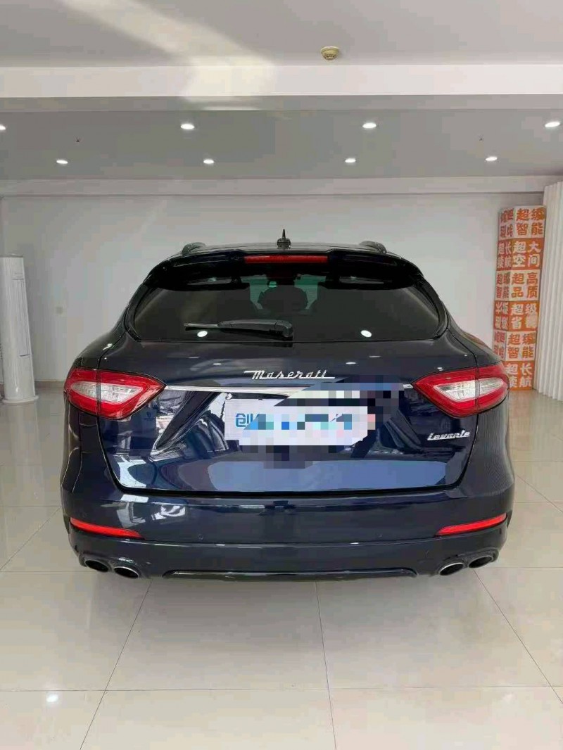 鄂州17年玛莎拉蒂Levante9