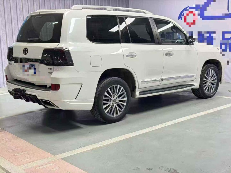 北京13年丰田兰德酷路泽8