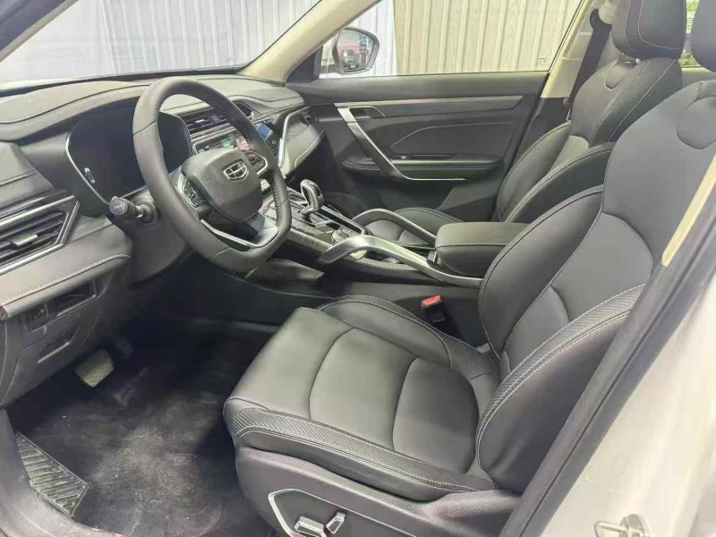 北京20年吉利博越5