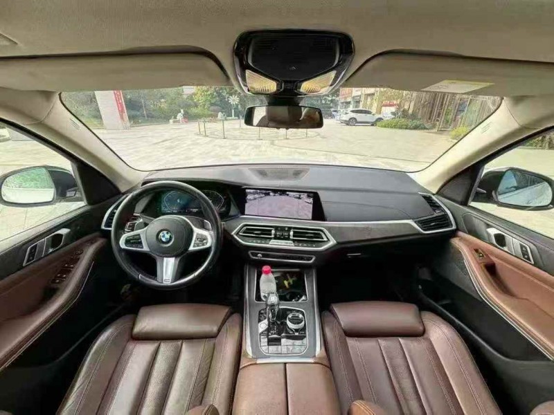 广州19年宝马X54