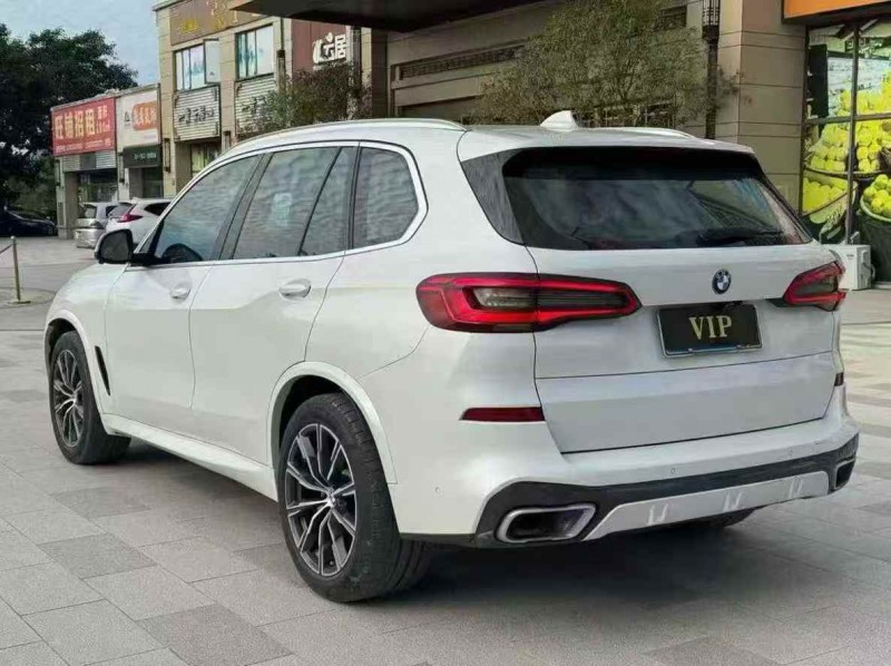 广州19年宝马X59