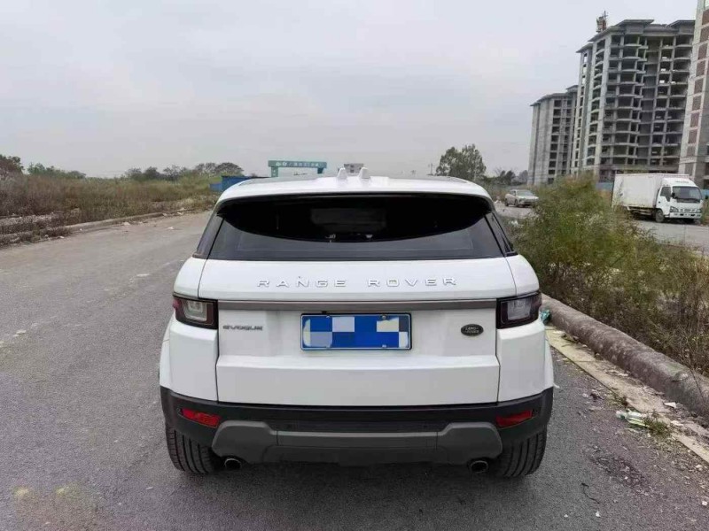 广州18年路虎极光9