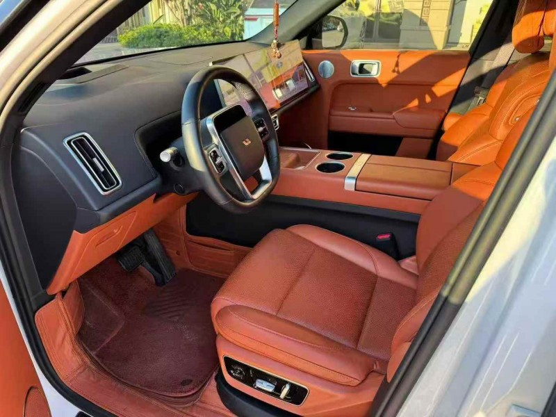 广州23年理想L76