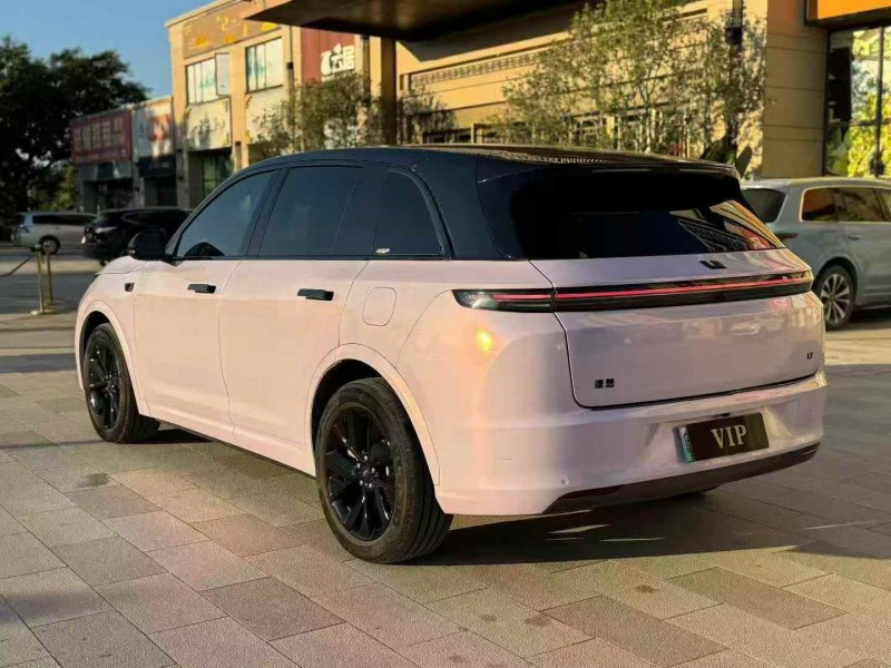 广州23年理想L77