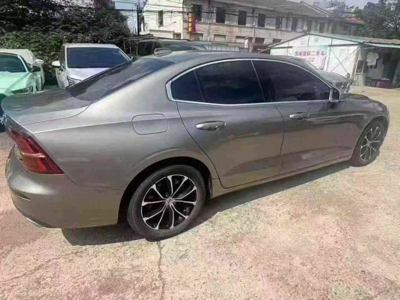 邵阳22年沃尔沃S60L8