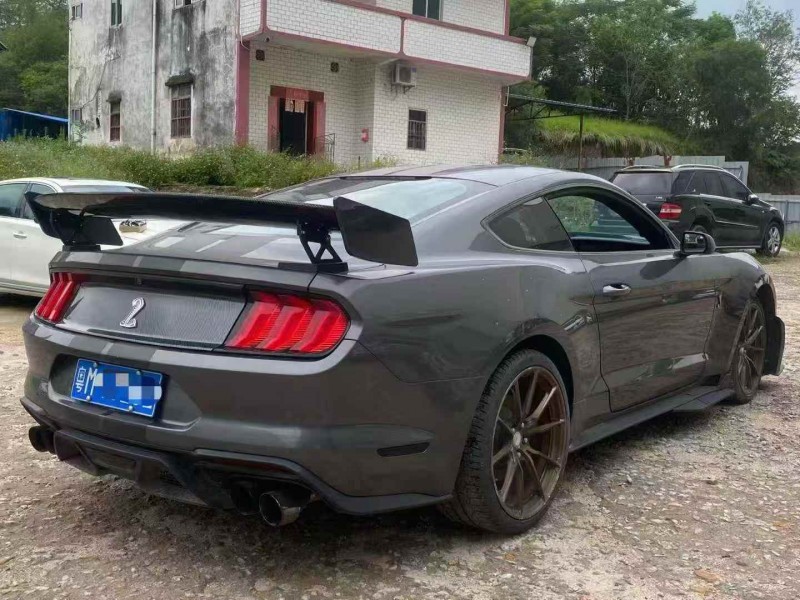 广州19年福特野马8