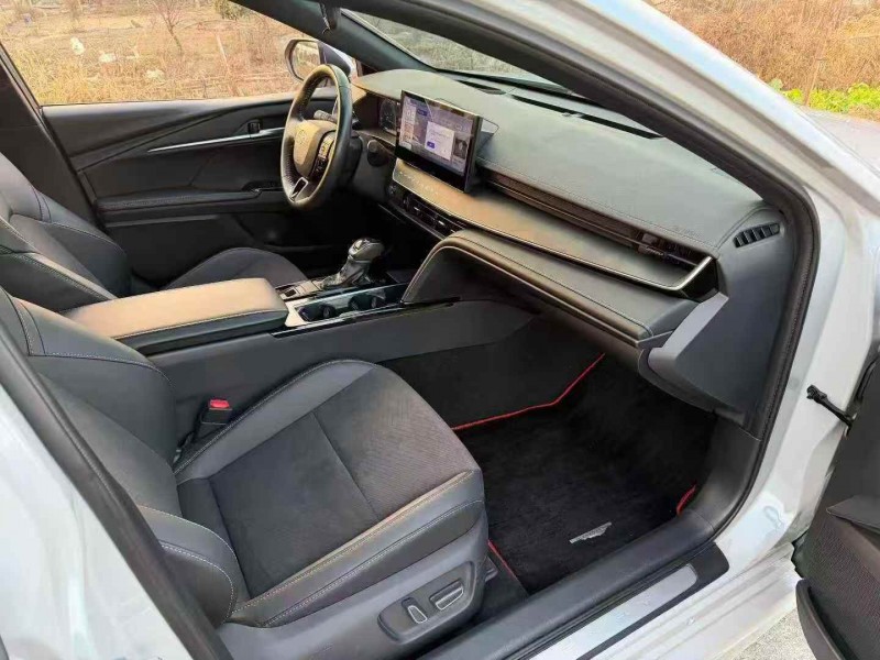 嘉兴24年丰田凯美瑞5