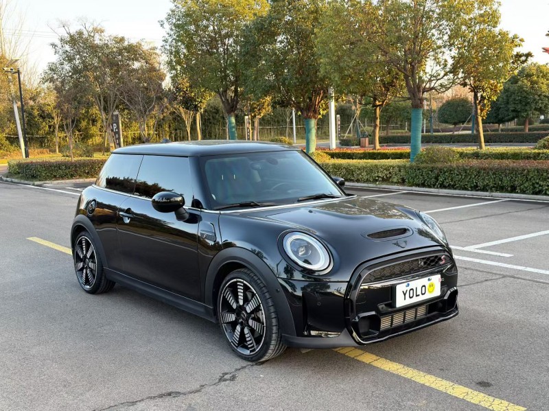 徐州22年宝马迷你6