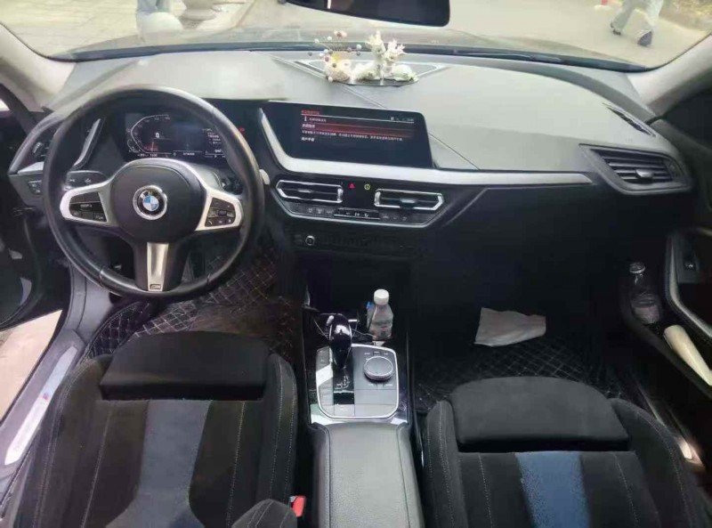 宜昌23年宝马2系7