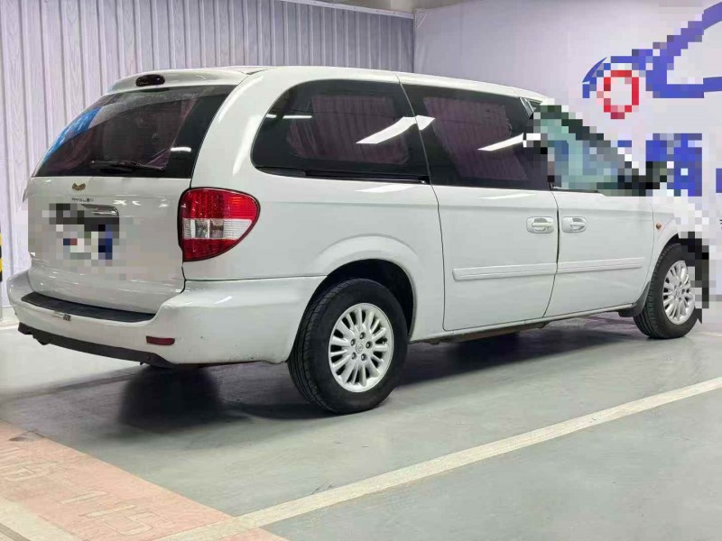 北京13年克莱斯勒大捷龙7