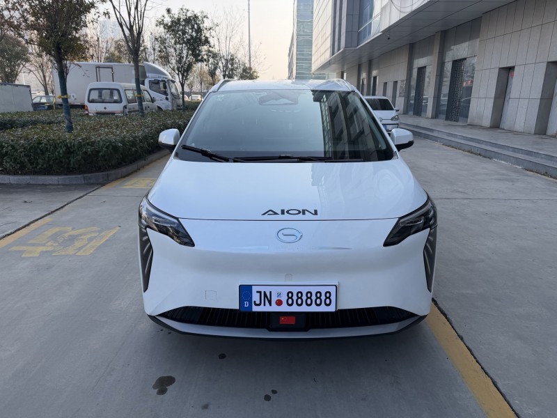 济宁25年传祺埃安Y1