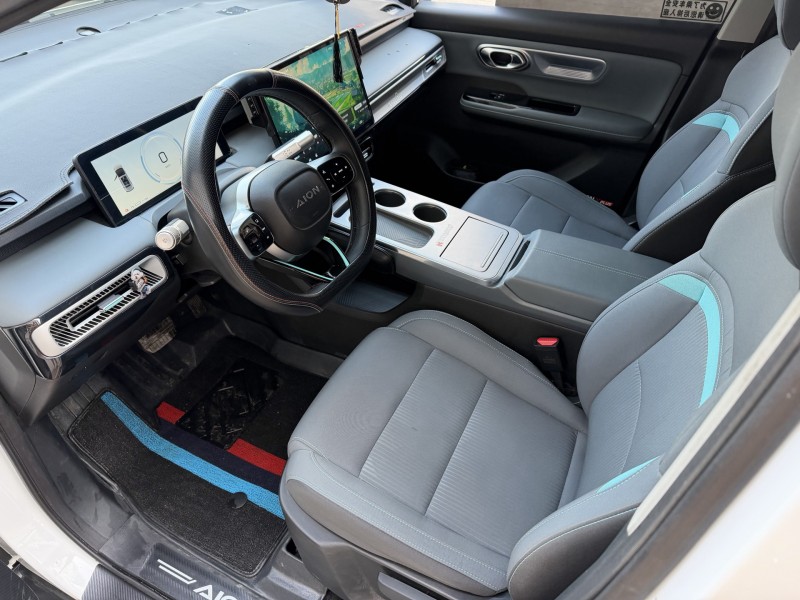 济宁25年传祺埃安Y5