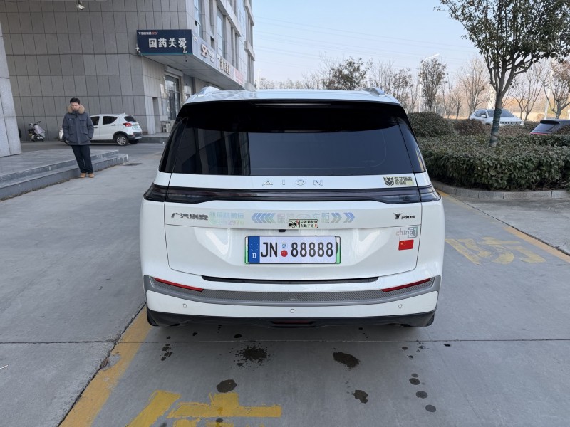 济宁25年传祺埃安Y9
